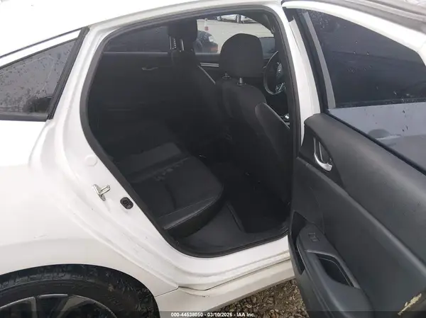 19XFC2F80KE021533 2019 HONDA CIVIC - Image 8