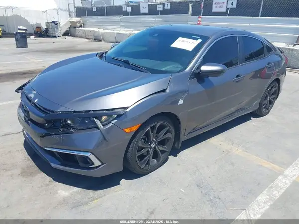 19XFC2F80KE201725 2019 HONDA CIVIC - Image 2