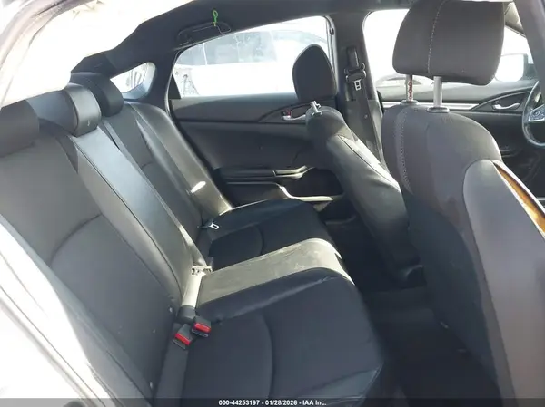 19XFC2F80KE208352 2019 HONDA CIVIC - Image 8