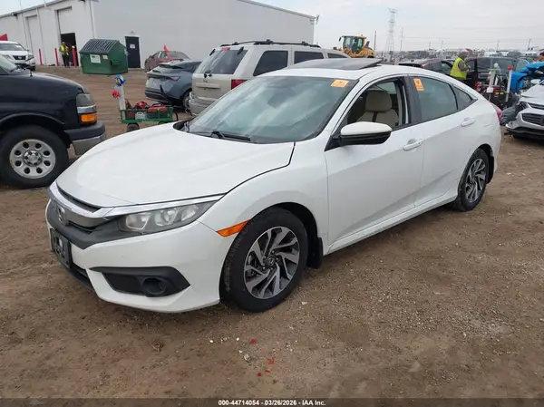 19XFC2F81GE056122 2016 HONDA CIVIC - Image 2