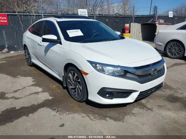 19XFC2F81HE077148 2017 HONDA CIVIC - Image 1