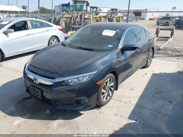 19XFC2F81JE019093 2018 HONDA CIVIC - Image 2