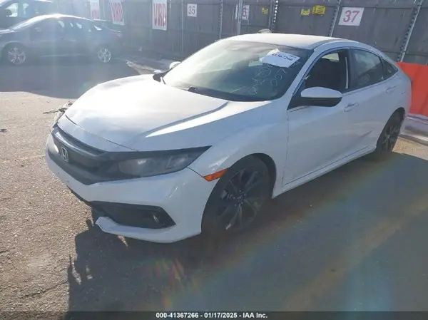 19XFC2F81KE007981 2019 HONDA CIVIC - Image 2