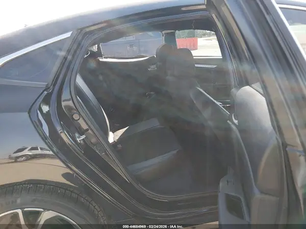 19XFC2F81KE050443 2019 HONDA CIVIC - Image 8