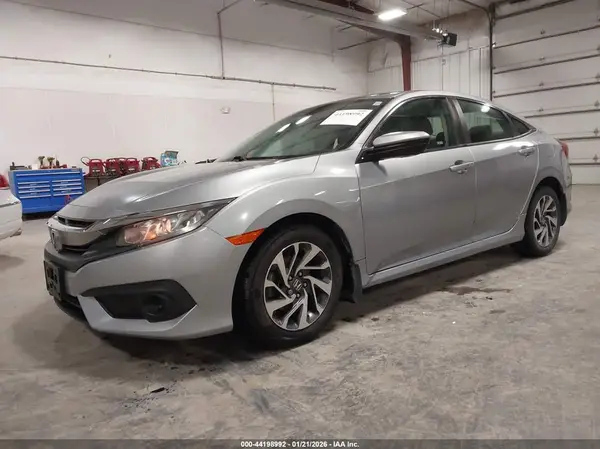 19XFC2F82HE055403 2017 HONDA CIVIC - Image 2
