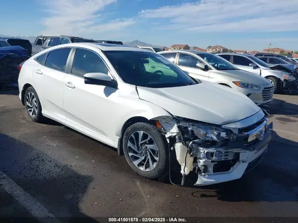 19XFC2F82JE004215 2018 HONDA CIVIC - Image 1
