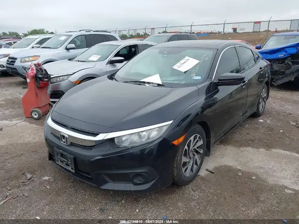 19XFC2F82JE032368 2018 HONDA CIVIC - Image 2