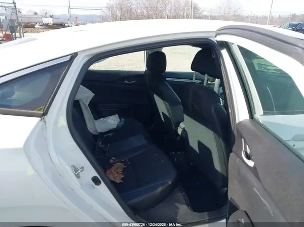 19XFC2F82KE002529 2019 HONDA CIVIC - Image 8