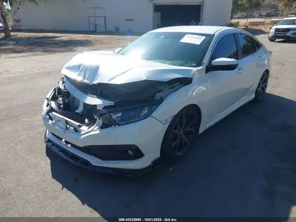 19XFC2F82KE200558 2019 HONDA CIVIC - Image 2