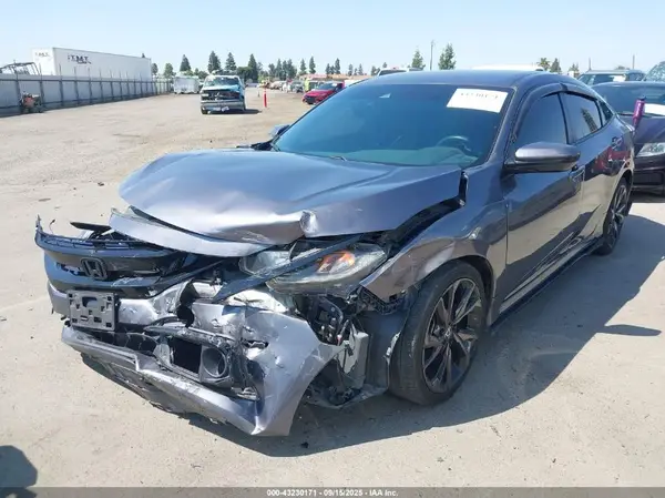 19XFC2F82KE215125 2019 HONDA CIVIC - Image 2