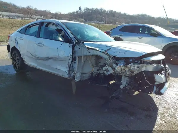 19XFC2F82ME202457 2021 HONDA CIVIC - Image 1