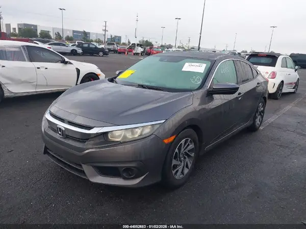 19XFC2F83GE003714 2016 HONDA CIVIC - Image 2