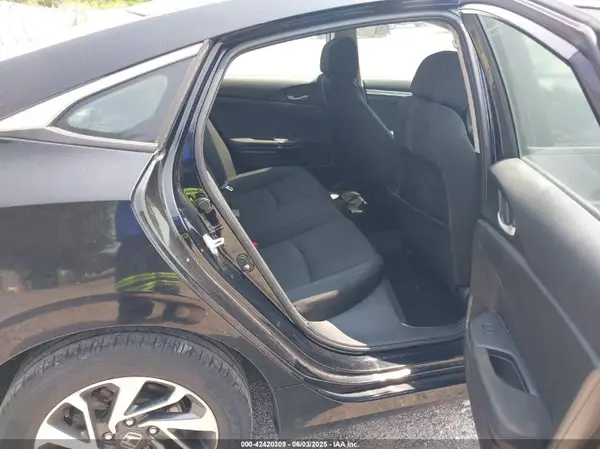 19XFC2F83GE213407 2016 HONDA CIVIC - Image 8