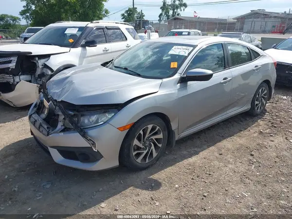 19XFC2F83HE026010 2017 HONDA CIVIC - Image 2