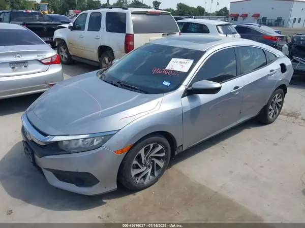 19XFC2F83HE041963 2017 HONDA CIVIC - Image 2