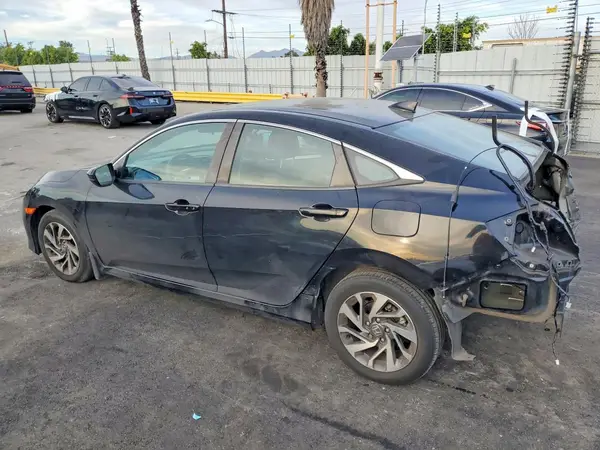 19XFC2F83JE021749 2018 HONDA CIVIC - Image 2