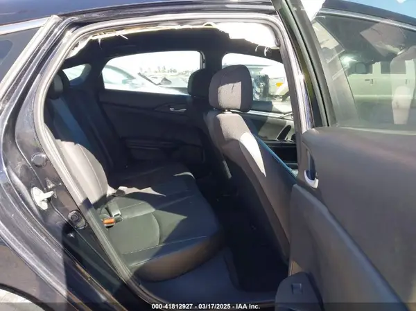 19XFC2F83KE007495 2019 HONDA CIVIC - Image 8