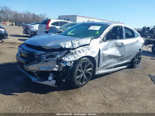 19XFC2F83KE008971 2019 HONDA CIVIC - Image 2