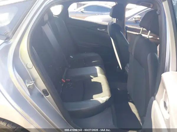 19XFC2F83KE008971 2019 HONDA CIVIC - Image 8