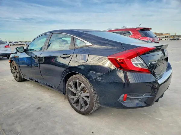 19XFC2F83KE010820 2019 HONDA CIVIC - Image 2