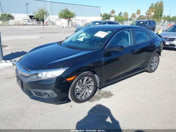 19XFC2F84GE246528 2016 HONDA CIVIC - Image 2