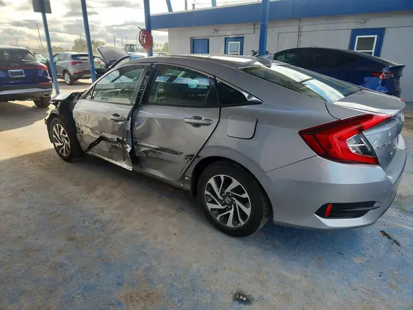19XFC2F84HE218388 2017 HONDA CIVIC - Image 2