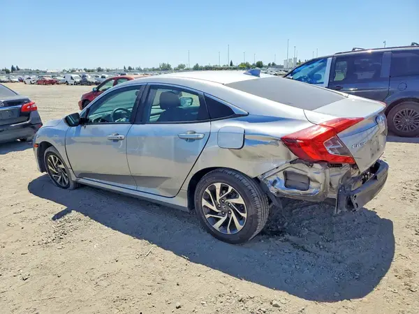19XFC2F84JE202522 2018 HONDA CIVIC - Image 2