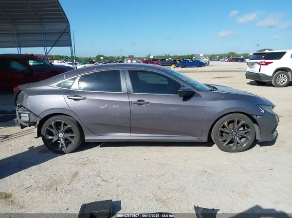19XFC2F84KE046127 2019 HONDA CIVIC - Image 8