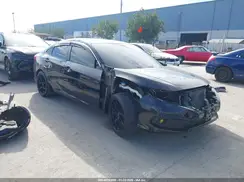 19XFC2F84KE210668 2019 HONDA CIVIC