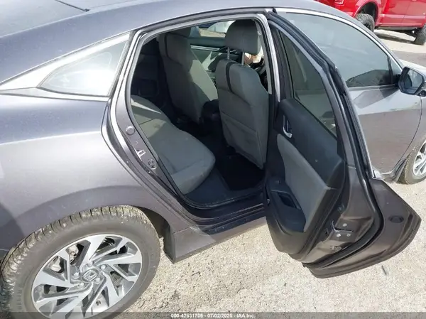 19XFC2F85HE223986 2017 HONDA CIVIC - Image 8
