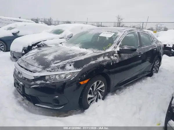 19XFC2F85JE026807 2018 HONDA CIVIC - Image 2