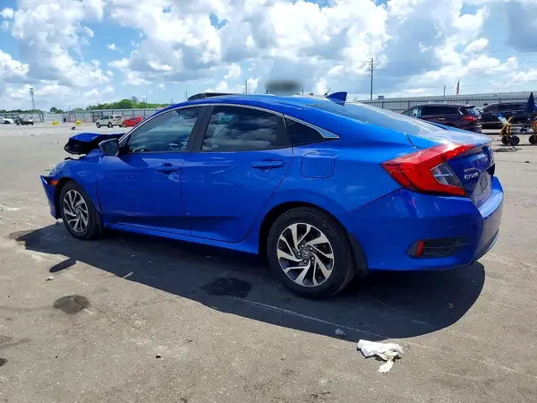 19XFC2F86JE015900 2018 HONDA CIVIC - Image 2