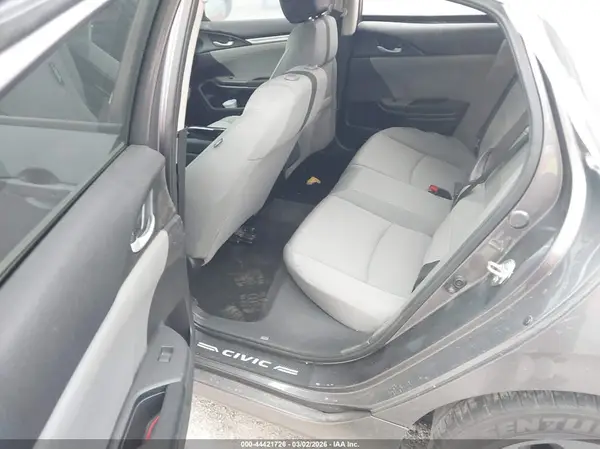 19XFC2F86JE032051 2018 HONDA CIVIC - Image 8