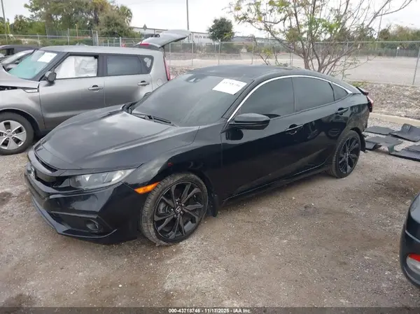 19XFC2F86KE016076 2019 HONDA CIVIC - Image 2