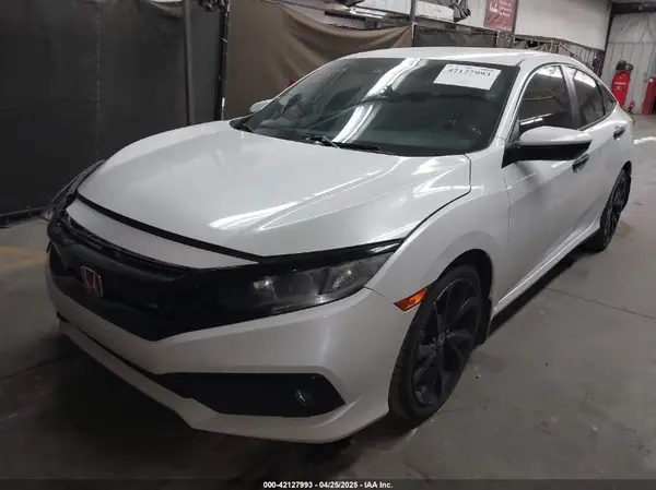19XFC2F86KE022749 2019 HONDA CIVIC - Image 2