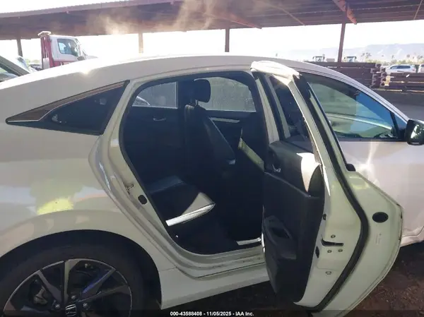 19XFC2F86KE034030 2019 HONDA CIVIC - Image 8
