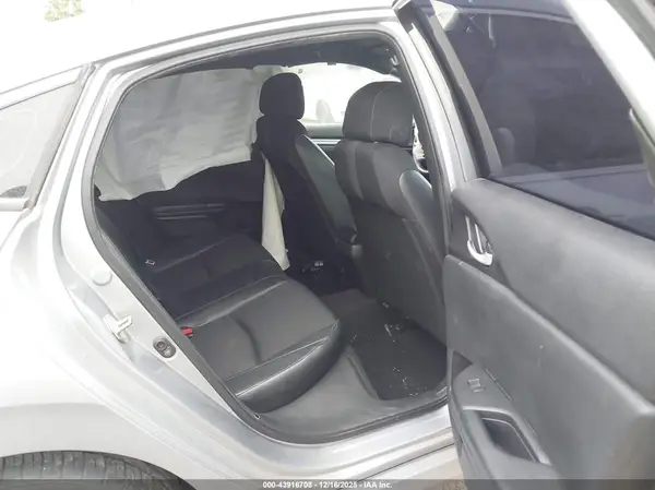 19XFC2F86KE040457 2019 HONDA CIVIC - Image 8