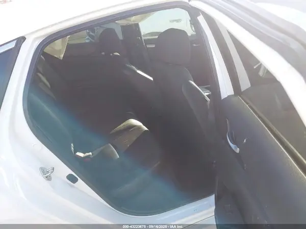 19XFC2F86KE205682 2019 HONDA CIVIC - Image 8