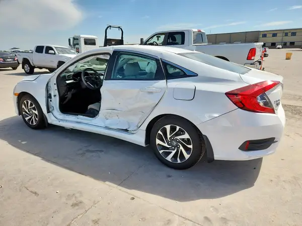 19XFC2F87HE031890 2017 HONDA CIVIC - Image 2