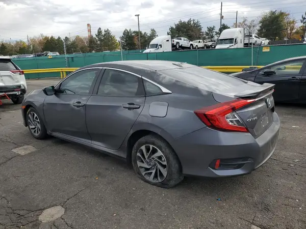 19XFC2F87JE015503 2018 HONDA CIVIC - Image 2