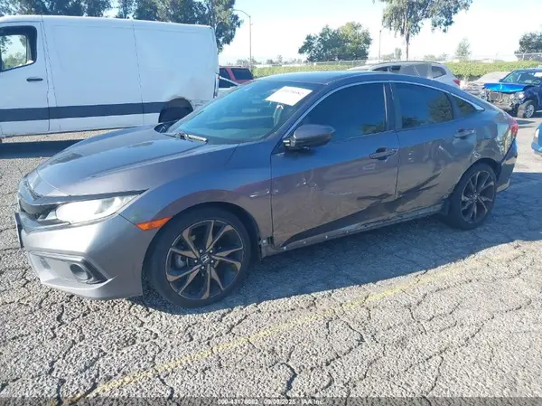 19XFC2F87KE201947 2019 HONDA CIVIC - Image 2
