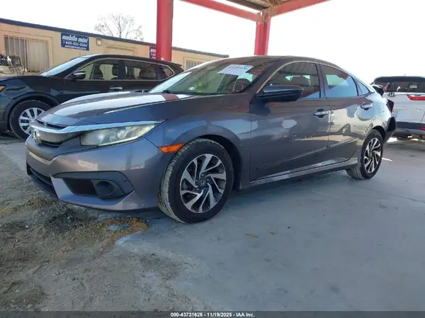 19XFC2F88GE058465 2016 HONDA CIVIC - Image 2