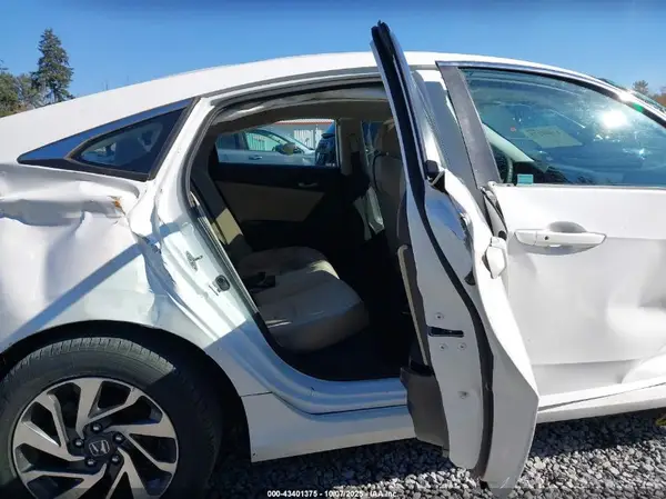 19XFC2F88GE201804 2016 HONDA CIVIC - Image 8
