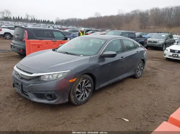19XFC2F89GE031842 2016 HONDA CIVIC - Image 2
