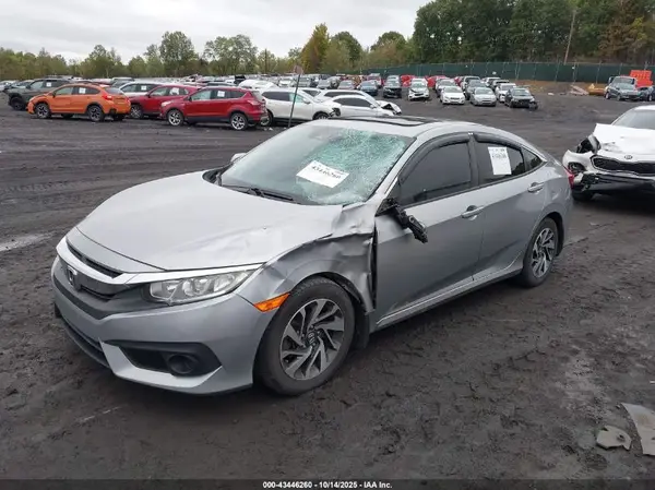 19XFC2F89GE220832 2016 HONDA CIVIC - Image 2