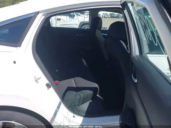 19XFC2F89JE004213 2018 HONDA CIVIC - Image 8