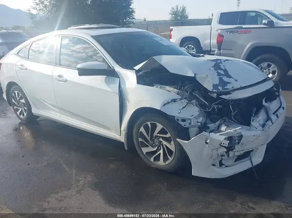 19XFC2F89JE017379 2018 HONDA CIVIC - Image 1