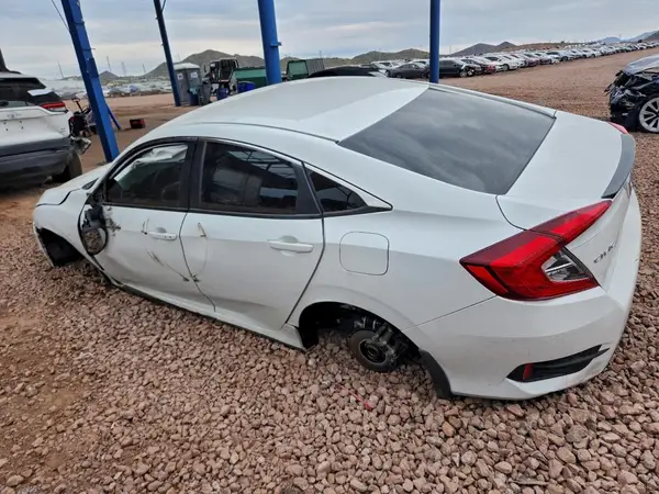 19XFC2F89KE001944 2019 HONDA CIVIC - Image 2