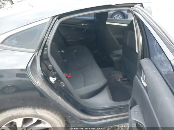 19XFC2F8XHE036565 2017 HONDA CIVIC - Image 8