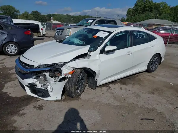 19XFC2F8XJE024664 2018 HONDA CIVIC - Image 2
